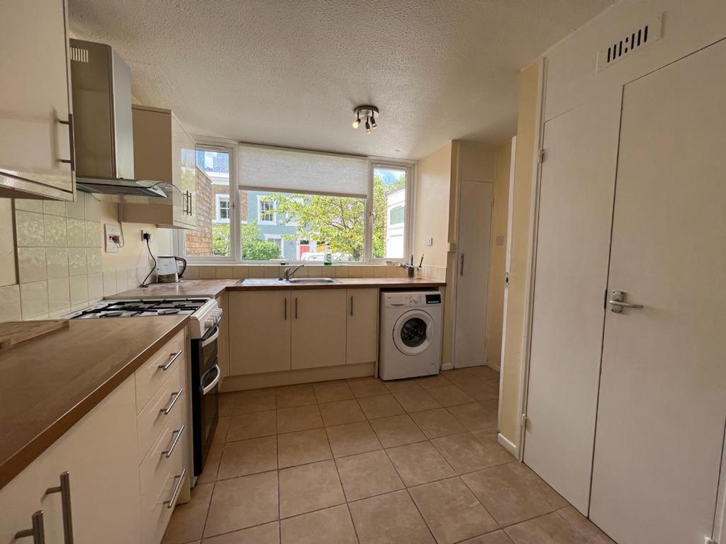 Lovely 4Bed Property, London 8Min To Oxford Street ภายนอก รูปภาพ